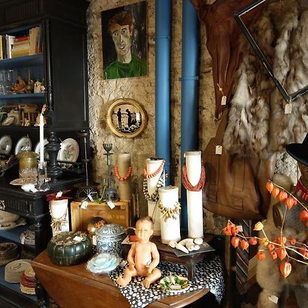 Maison D'Hotes "Les Volets Verts" Et Sa Brocante Ecueille Eksteriør bilde