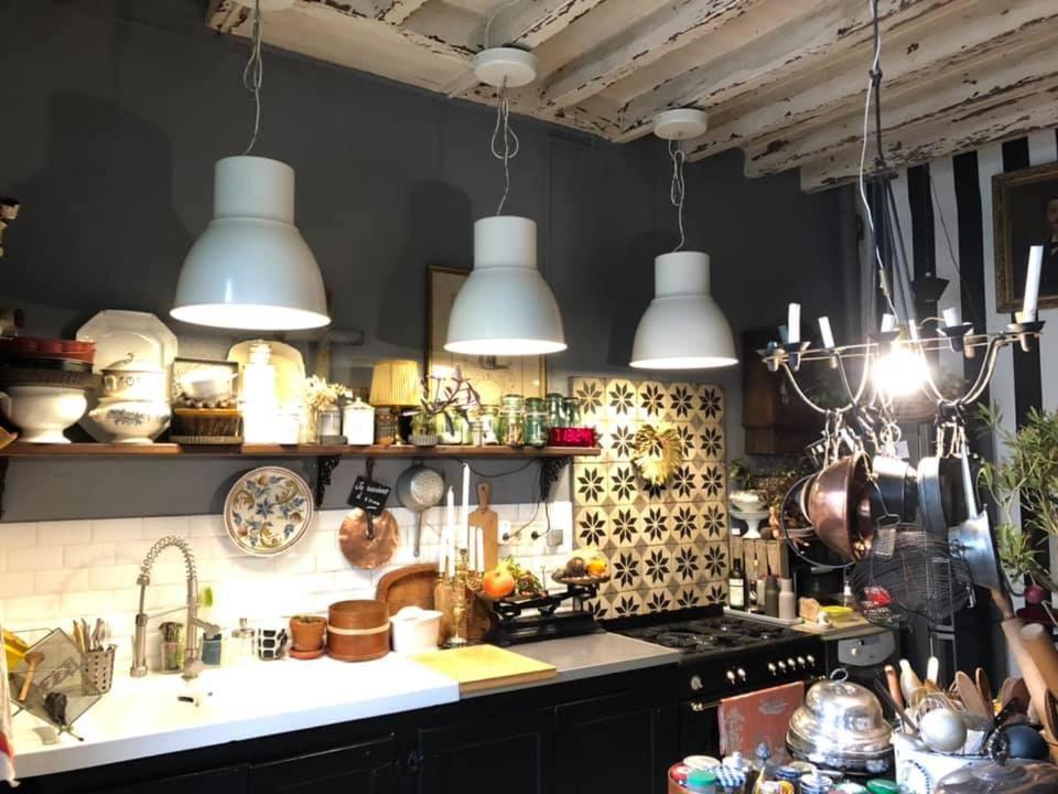 Maison D'Hotes "Les Volets Verts" Et Sa Brocante Ecueille Eksteriør bilde
