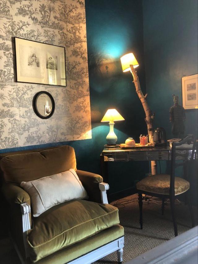 Maison D'Hotes "Les Volets Verts" Et Sa Brocante Ecueille Eksteriør bilde