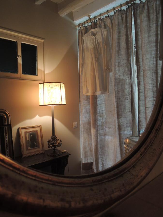 Maison D'Hotes "Les Volets Verts" Et Sa Brocante Ecueille Eksteriør bilde